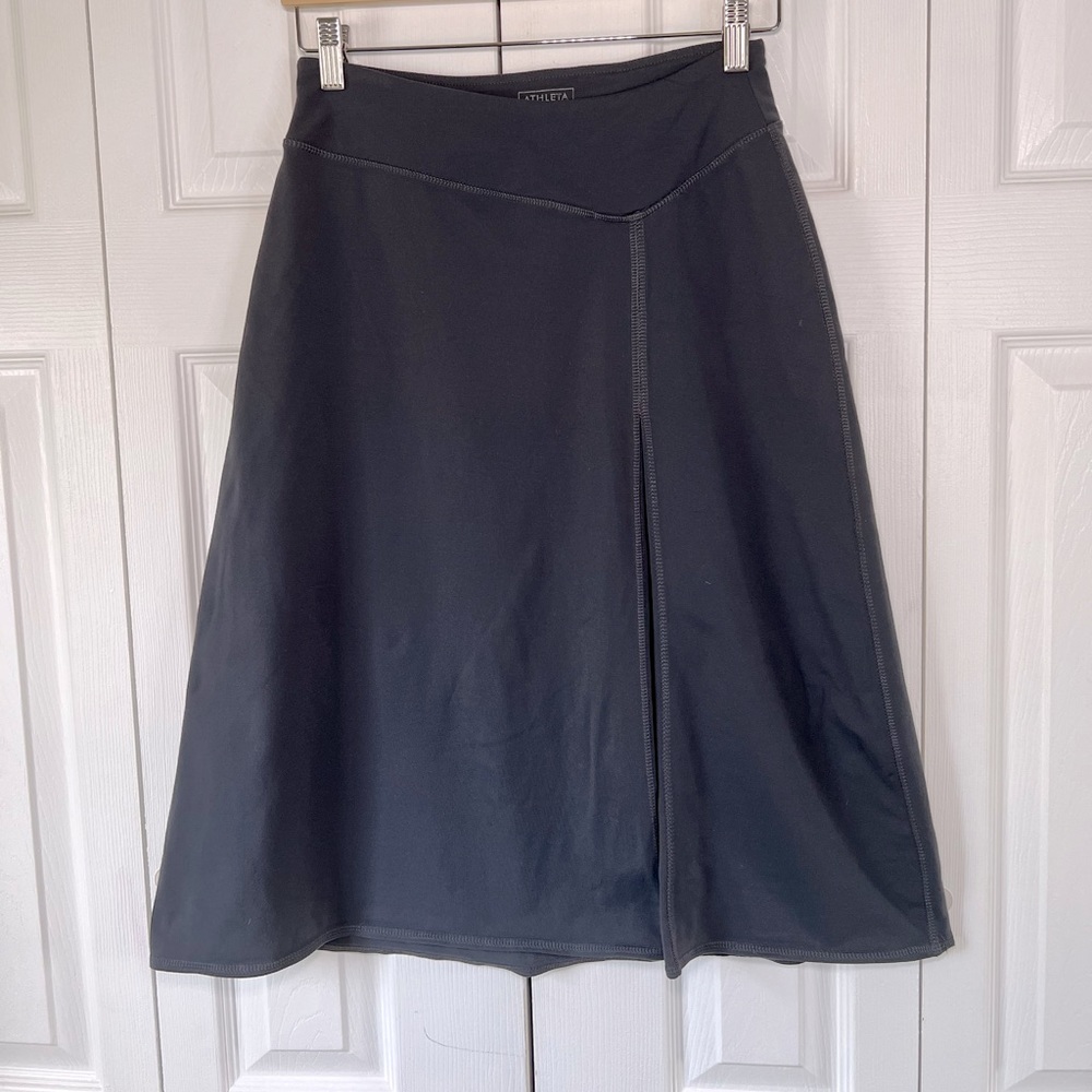 Athleta dark grey midi active skirt with pleat Sz XSP